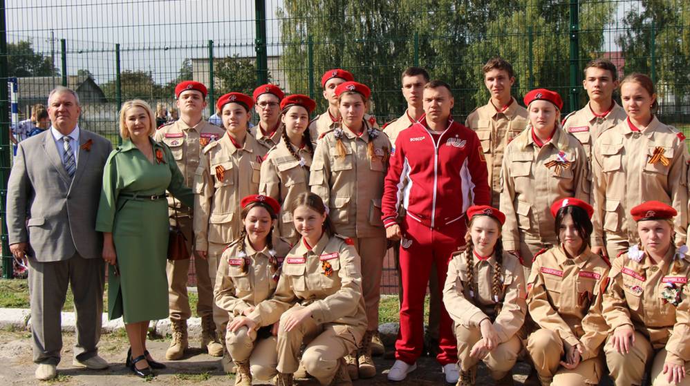 Быстрее, выше, сильнее: В Брасовском районе открыли многофункциональную спортплощадку