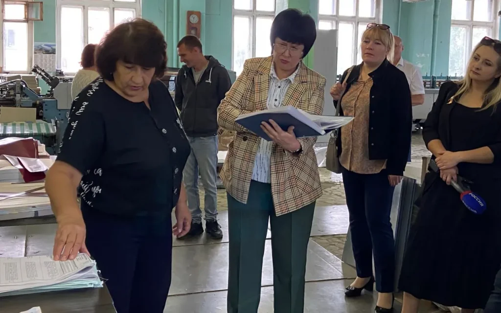 В Брянске избирком получил бюллетени для губернаторских выборов