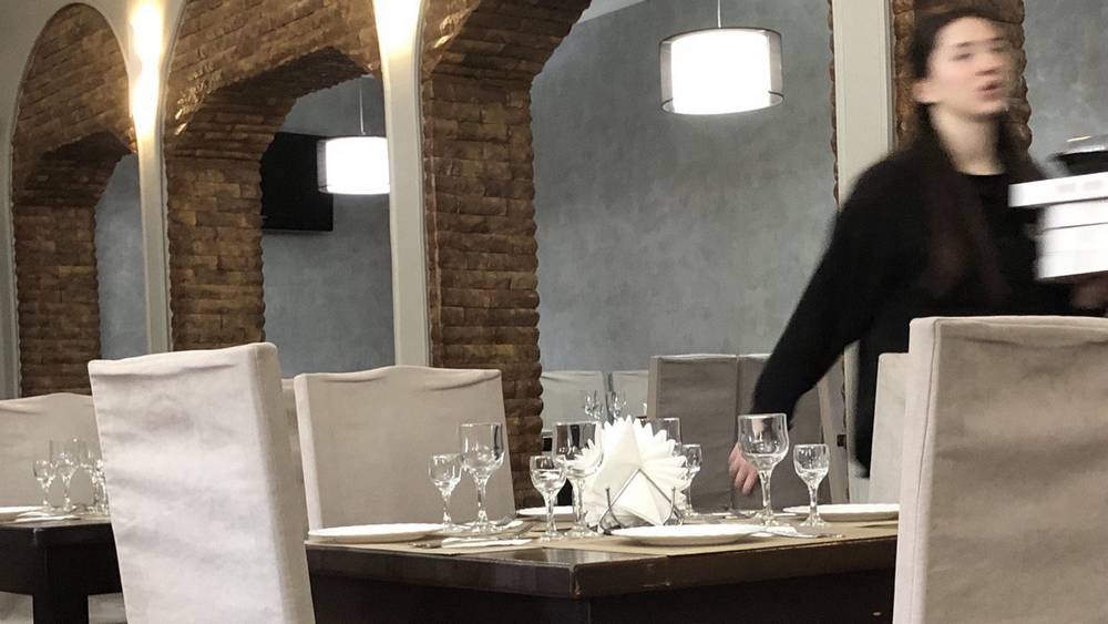 Две заразы: владельцы брянских кафе и ресторанов ушли в подсчеты