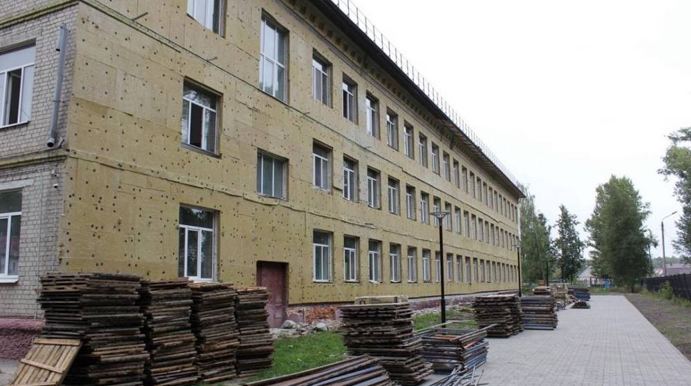 Капитальный ремонт школы № 42 идёт по графику — Николай Щеглов посетил объект