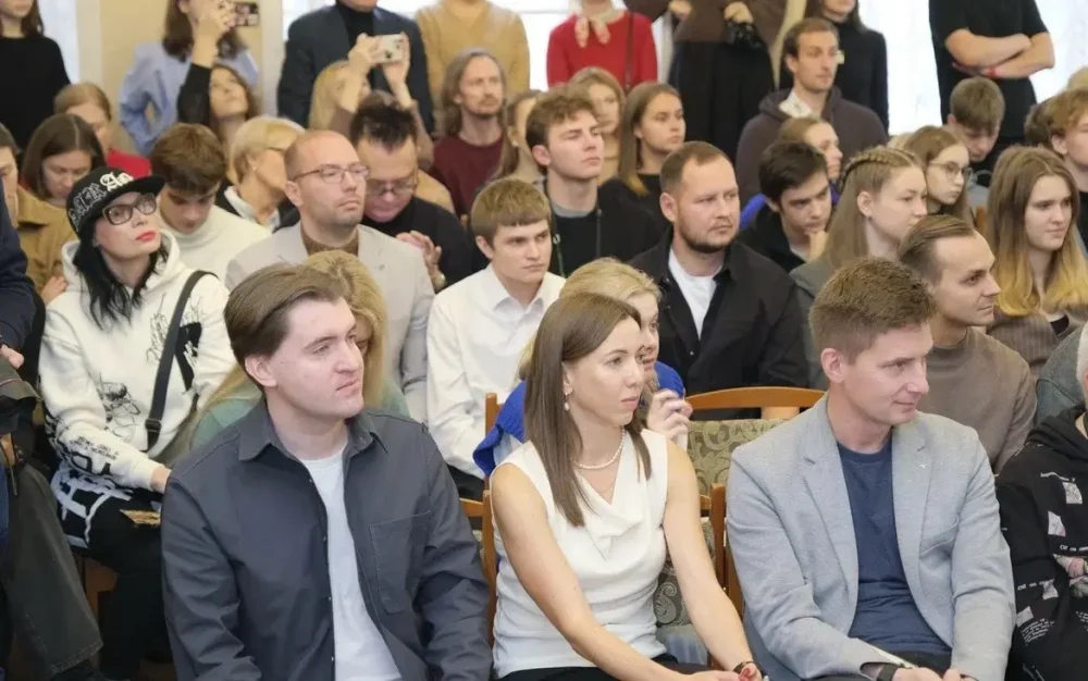 «Не верю!» в новой реальности: «Ростелеком» и музей МХАТ представили совместный проект «Константин Станиславский. В поисках системы»