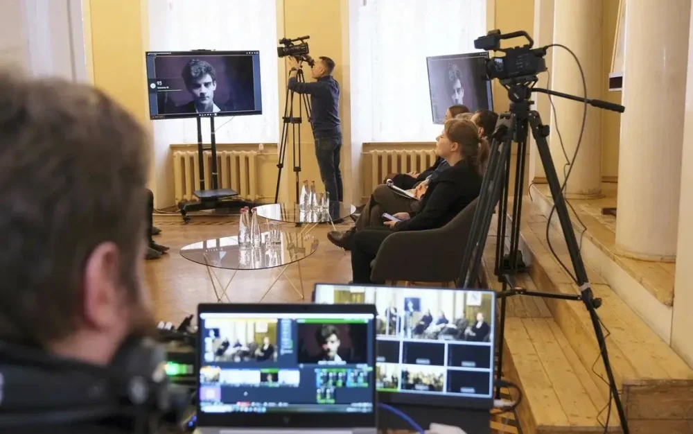 «Не верю!» в новой реальности: «Ростелеком» и музей МХАТ представили совместный проект «Константин Станиславский. В поисках системы»