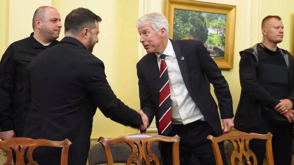 Брянский депутат Валуев обнаружил у Зеленского вместо лица «оболочку»