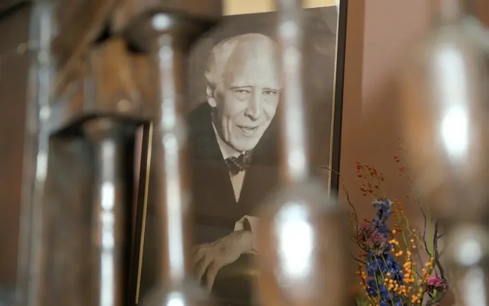 «Не верю!» в новой реальности: «Ростелеком» и музей МХАТ представили совместный проект «Константин Станиславский. В поисках системы»