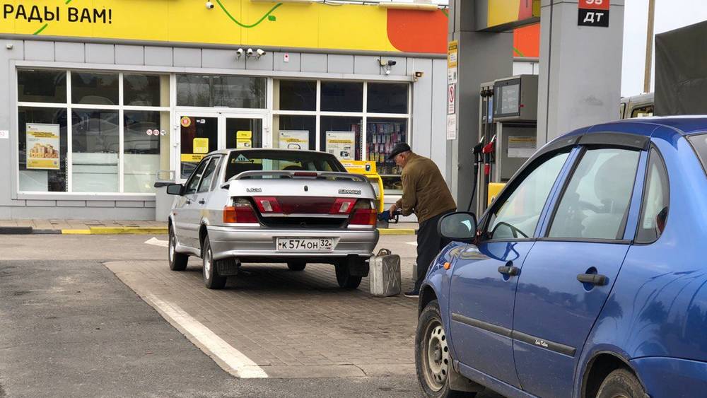 Что будет с поставками бензина, сообщили в Брянской облдуме