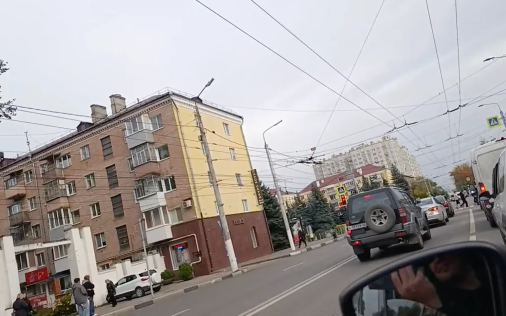 Безмятежное поведение брянцев во время ракетной опасности попало на видео