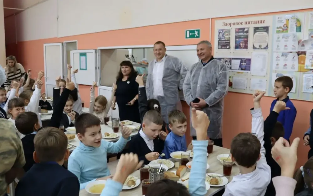 В Брянском районе проверили организацию школьного питания