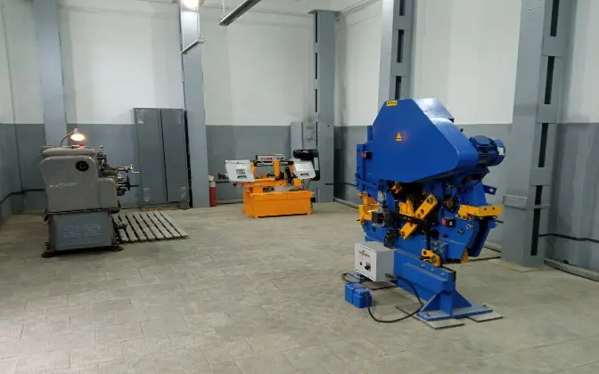 В цехе по изготовлению металлоконструкций «Брянскэнерго» за восемь месяцев выпущено почти четыре тысячи изделий