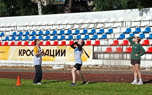 В Локте Брянской области школьники сразились в русскую лапту