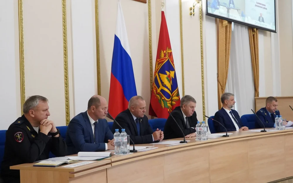 В Брянске будут следить, чтобы не разворовали целевые 26 млрд рублей