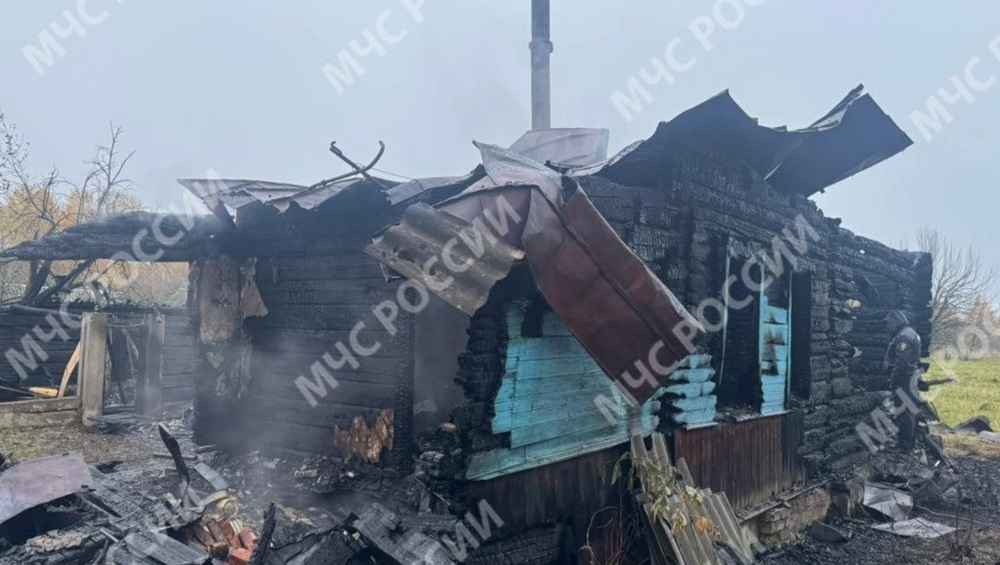 В Стародубском округе при пожаре в жилом доме погиб 41-летний мужчина