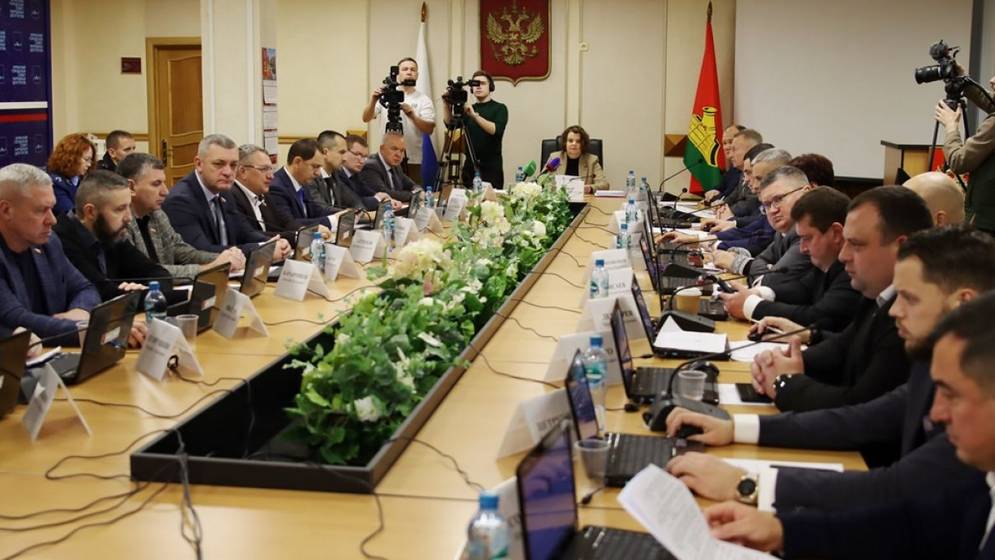 Состоялось пятнадцатое заседание Брянского городского Совета народных депутатов