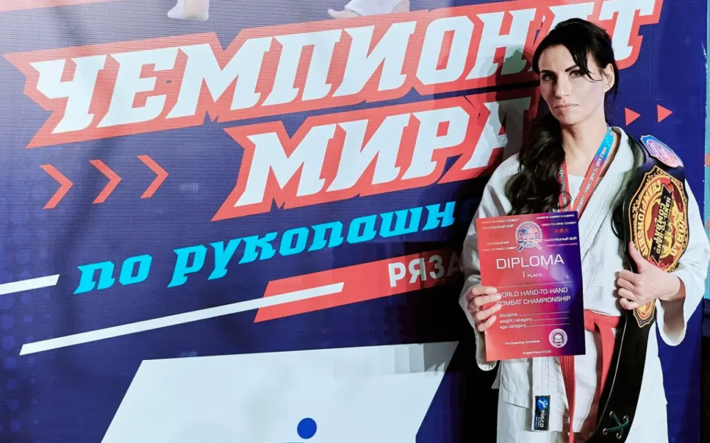 Сотрудница брянского управления Роскомнадзора победила вооруженных противников