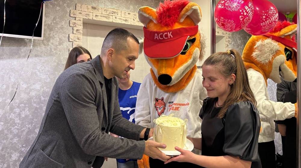 Активисты партии «Единая Россия» продолжают акцию «Доброторт»