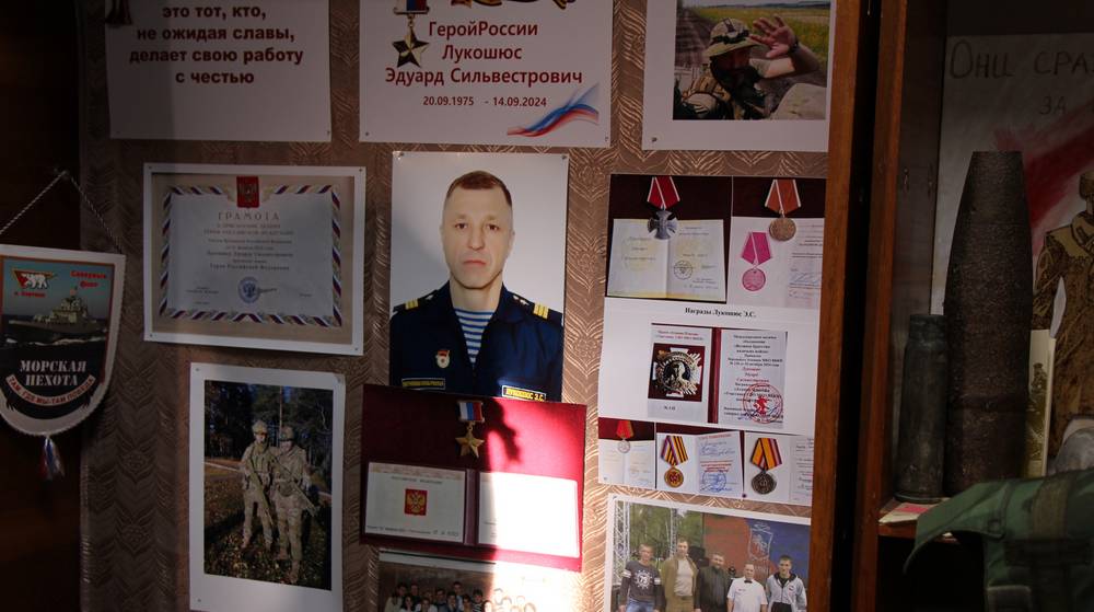 От 700-летнего ножа до бронежилета: брянским ребятам открыли дверь в историю