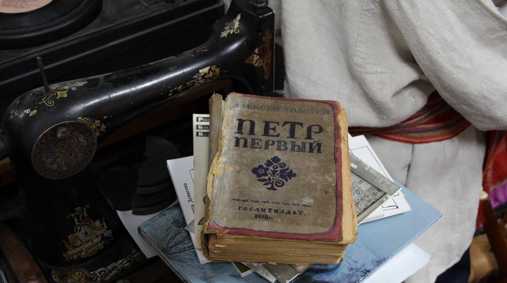 От 700-летнего ножа до бронежилета: брянским ребятам открыли дверь в историю