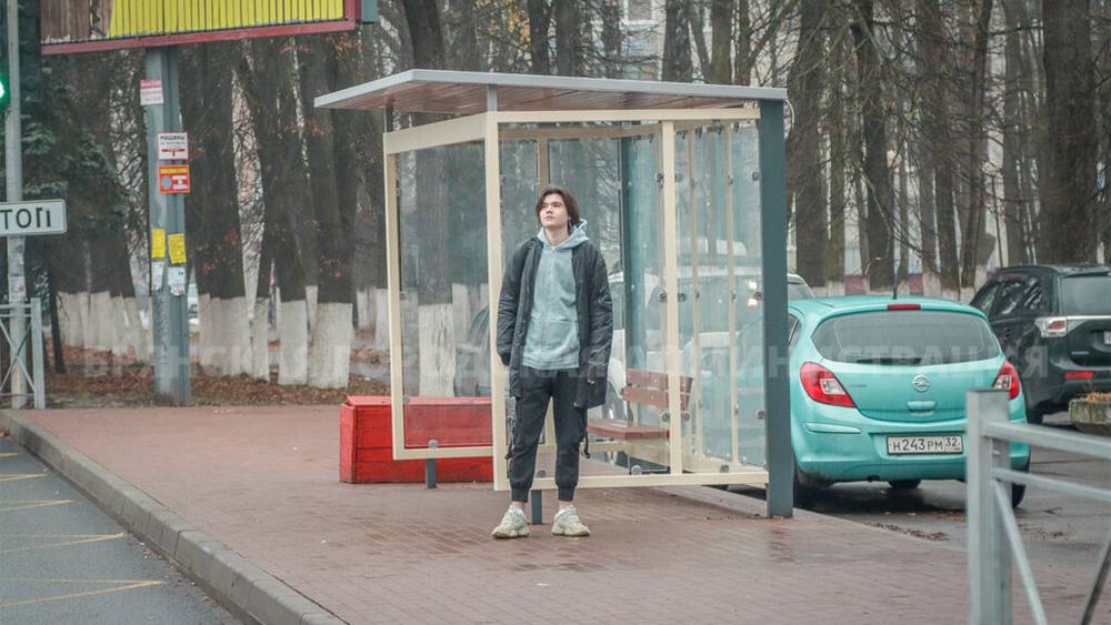 В Брянске на Красноармейской пассажиров порадовали новые остановочные комплексы