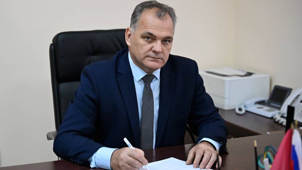 Брянский губернатор представил своего нового заместителя Юрия Никифорова