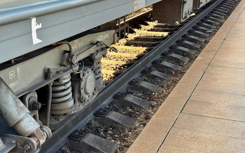 Пассажирка обожглась горячим чаем в брянском поезде и взыскала 70 тысяч рублей