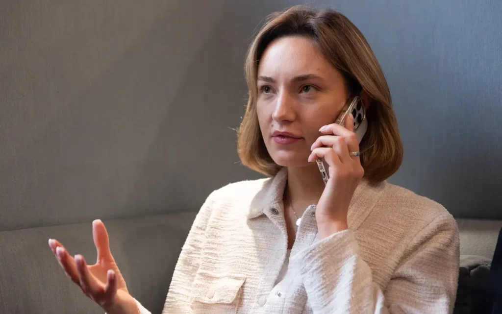 Брянцы стали чаще «спасать» отпуска с помощью виратульных помощников