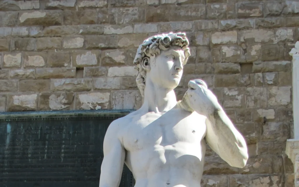 Федеральные СМИ собрались «сносить» несуществующую в Брянске скульптуру