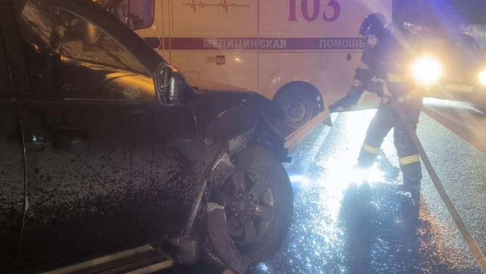 Под Брянском в Супоневе произошло серьёзное ДТП с двумя автомобилями