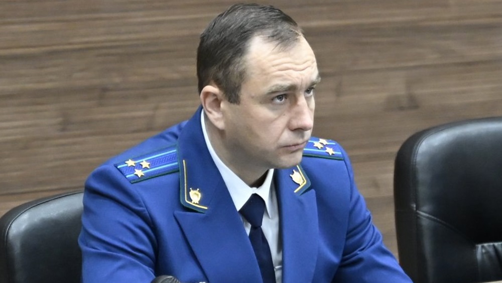 Брянскому губернатору Богомазу представили нового прокурора области Мосина
