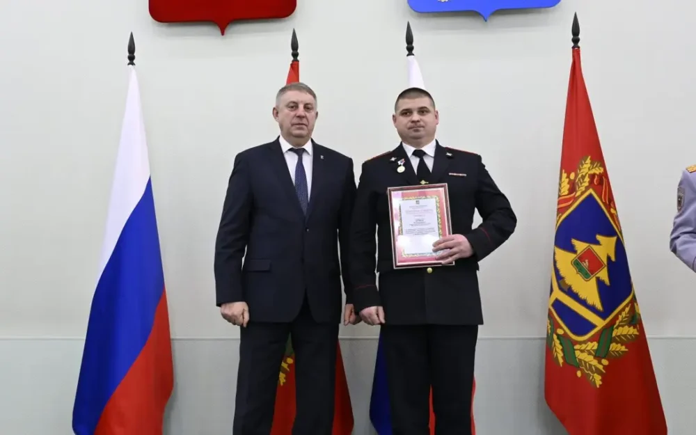 Александр Богомаз отметил вклад брянских полицейских в безопасность региона