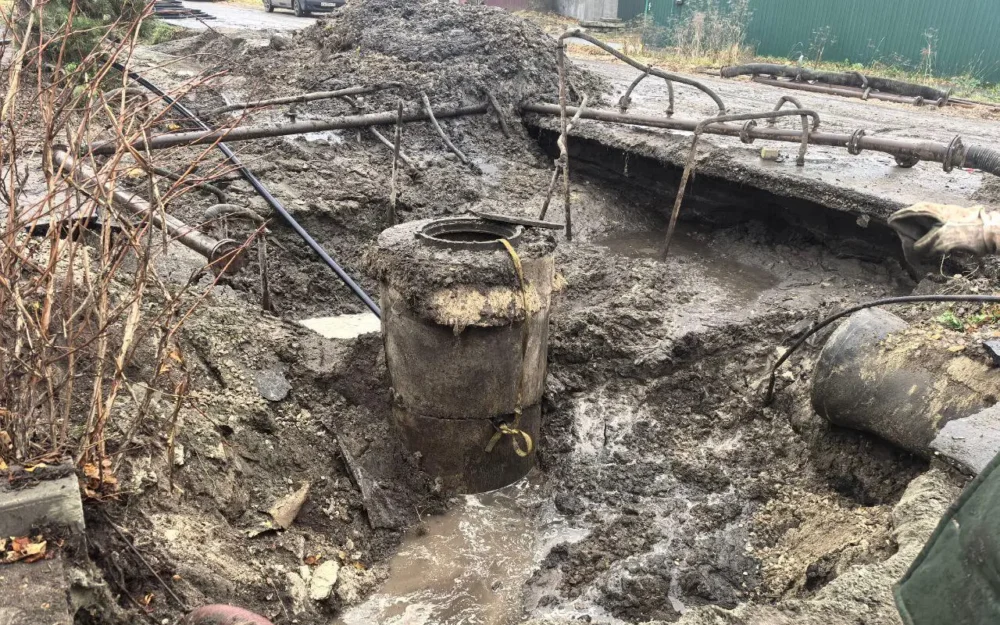 В мэрии Брянска рассказали, что произошло с водой на улице Кромской