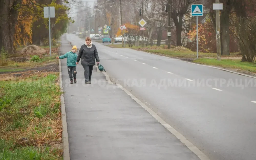 На улице Карла Либкнехта в Брянске впервые появились асфальтовые тротуары