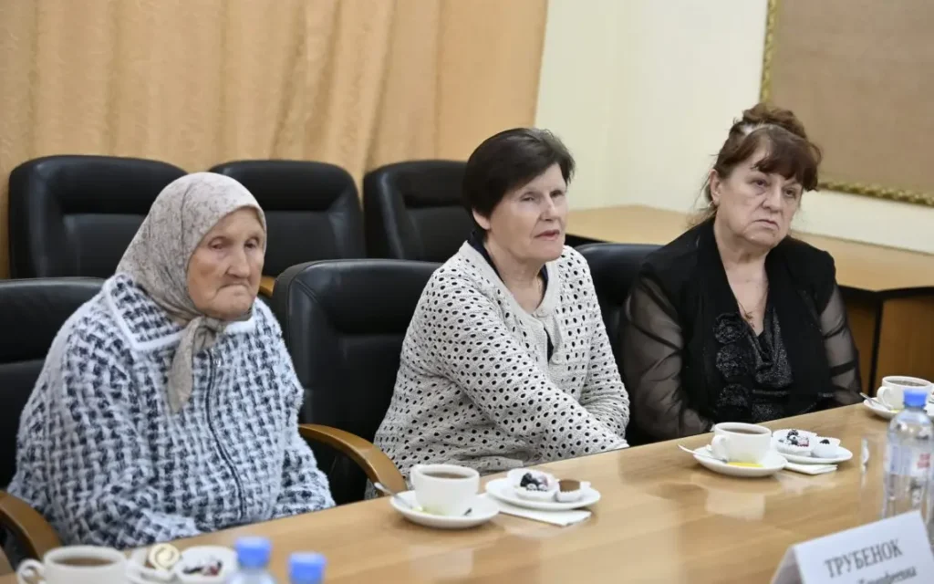 В Брянской области почтили матерей Героев