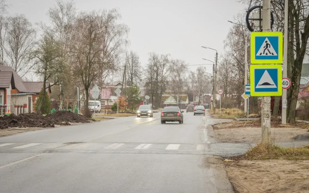 В Брянске обновили более двух километров дороги на улице Менжинского