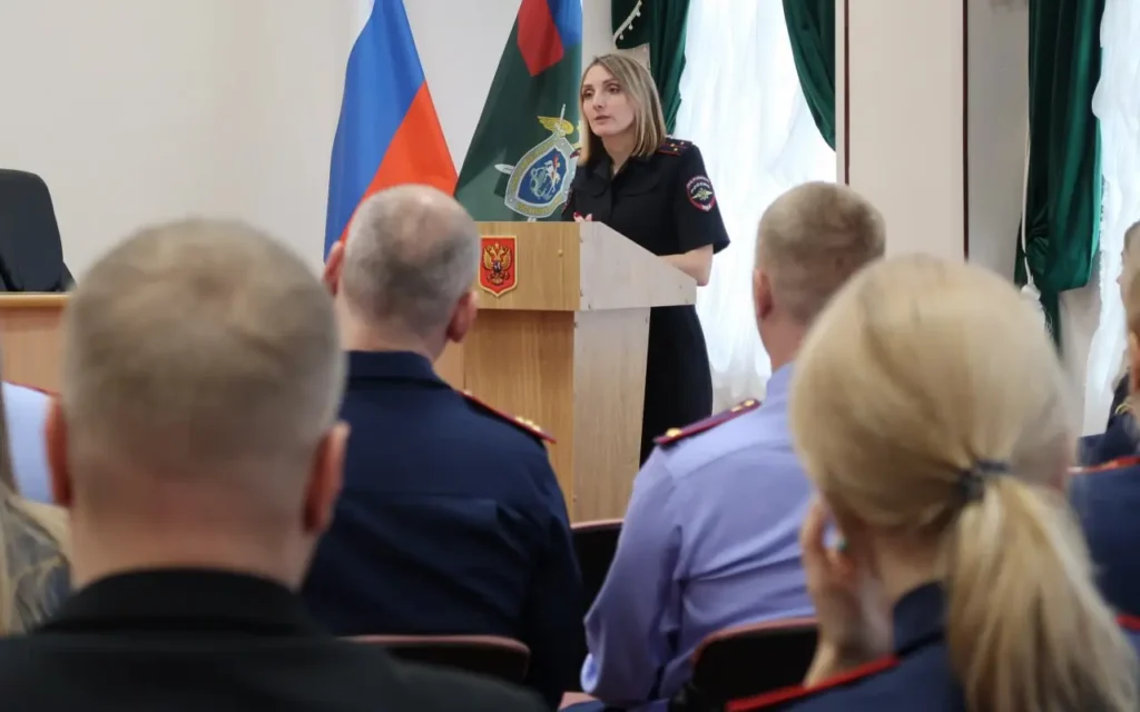 Сотрудники ГАИ Брянска попросили следователей не гонять на летней резине зимой