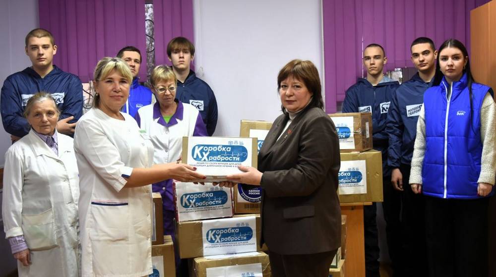 «Коробка храбрости» вручена маленьким пациентам