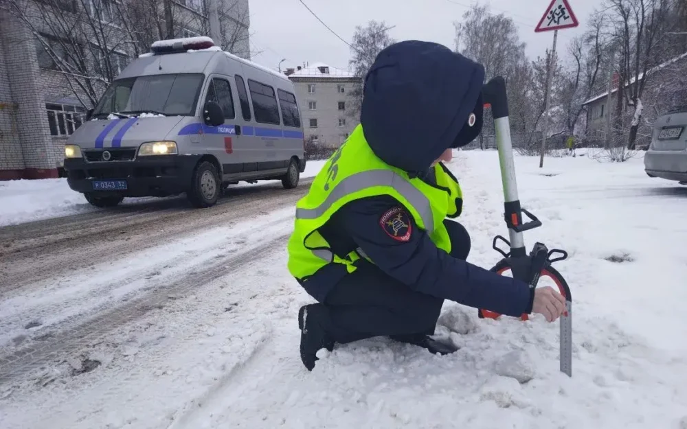 Сотрудники ГАИ в Брянске накажут дорожников за нечищенные проезжие части