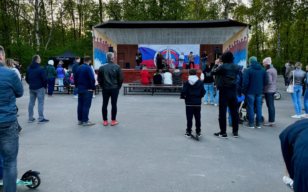 Владимир Путин поручил брянским властям провести Год единства народов России