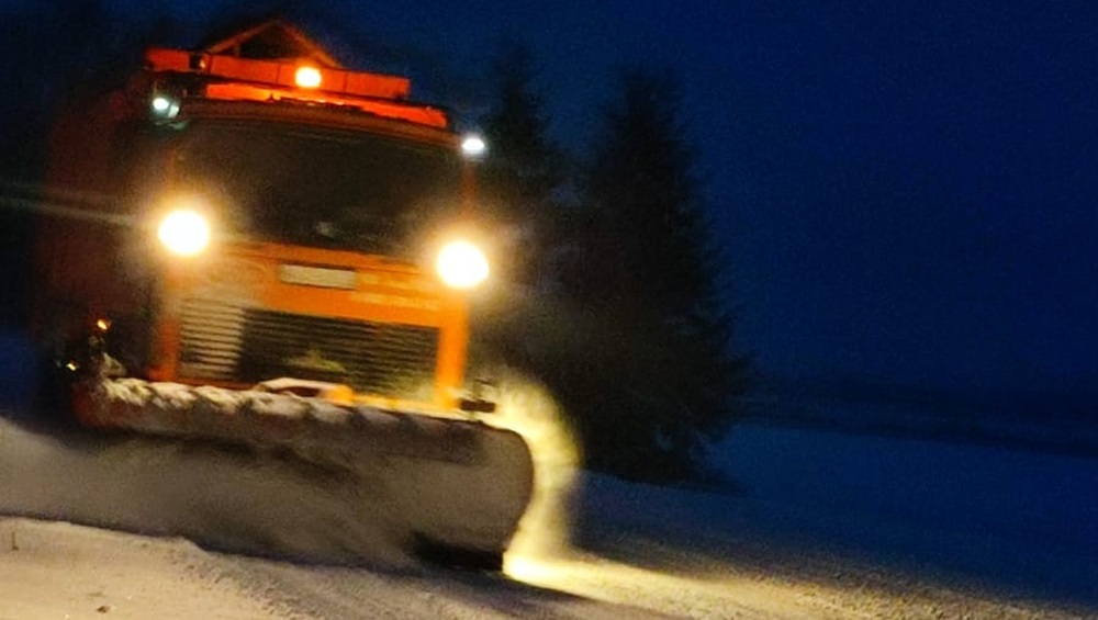 В Брянской области на первую этой зимой борьбу со снегом вывели 178 машин