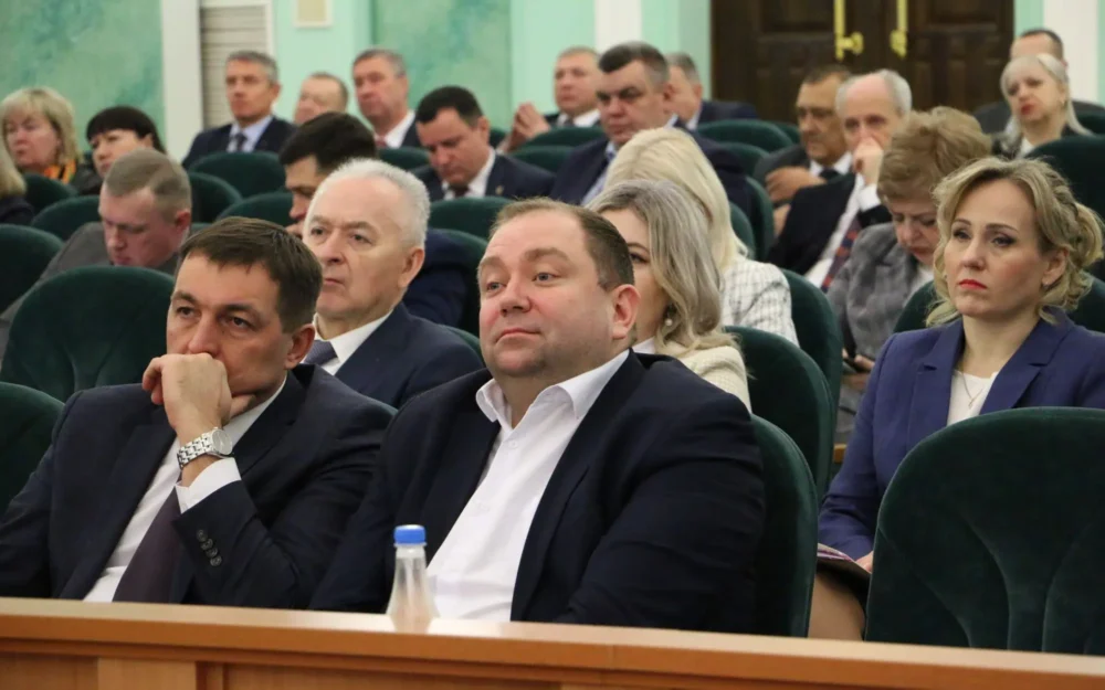 В Брянской области одобрили закон о выделении денег на дрова участникам СВО