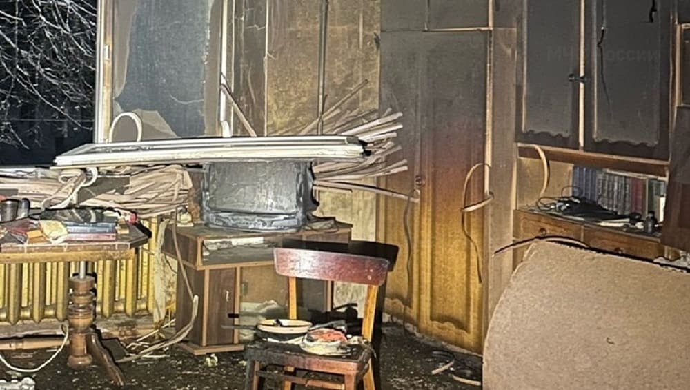 В Сельцо при пожаре в многоэтажке погиб человек, 27 жильцов эвакуировали