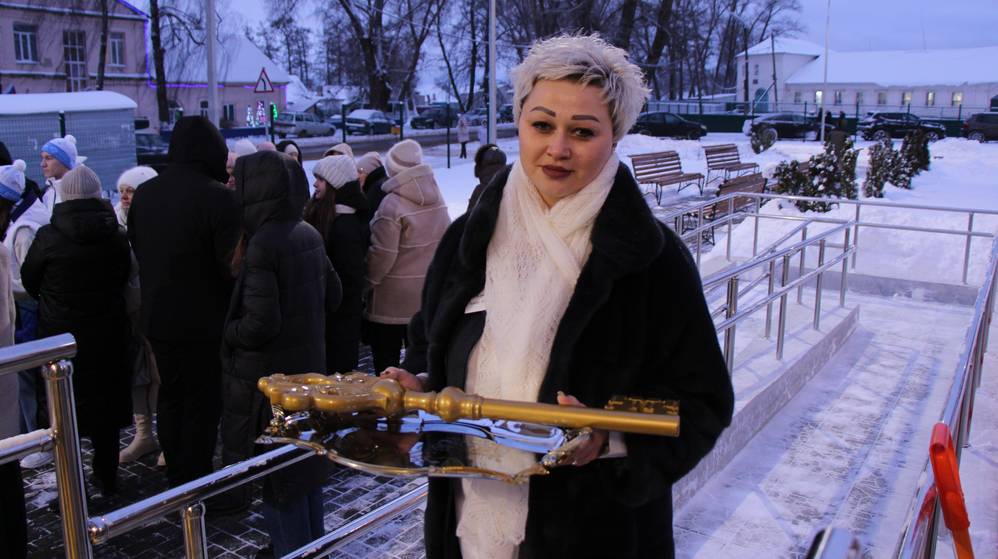В Локте Брянской области накануне Нового года открыли спорткомплекс с бассейном