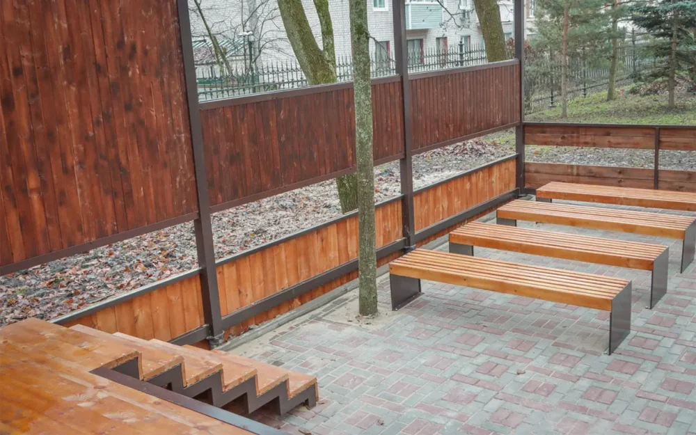 В парке Толстого Брянска построили новый культурно-досуговый центр