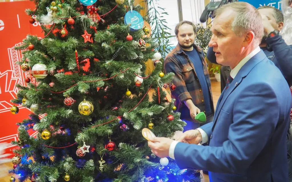 Александр Макаров исполнил желания юных брянцев на «Ёлке желаний»