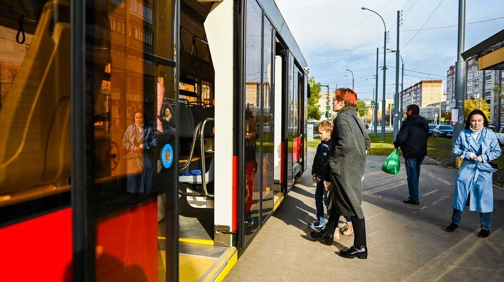 С помощью загруженной в смартфон карты «Мир» брянские пассажиры уже сэкономили 6 млн рублей