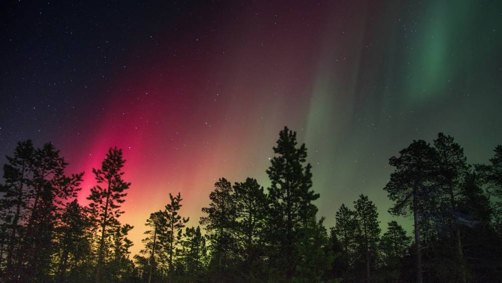 Брянцы увидели северное сияние, вызванное радиационным штормом