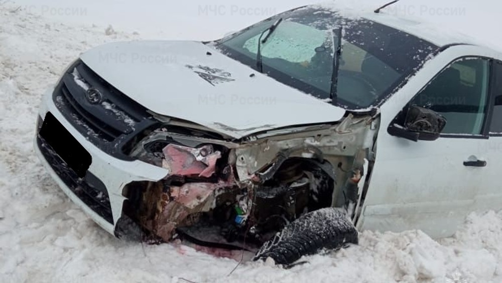 В Дятьковском районе на трассе произошло серьёзное ДТП