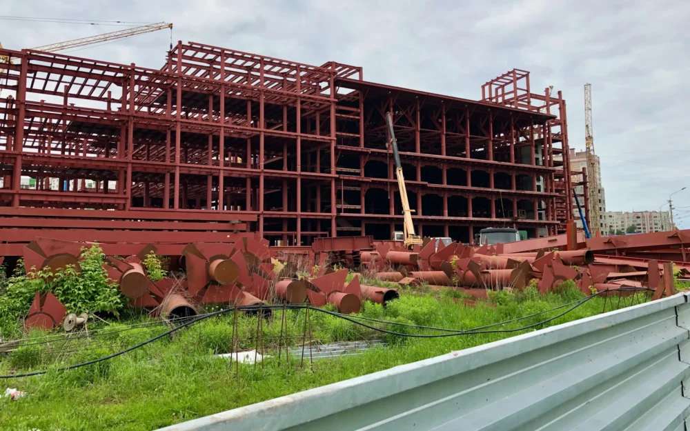 «МегаГринн», мегадолгострой, мегатерпение: хроники брянской стройки века