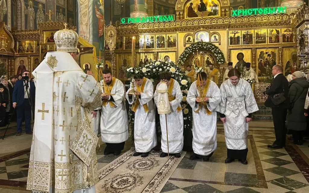 Губернатор Брянской области поздравил земляков с Рождеством Христовым