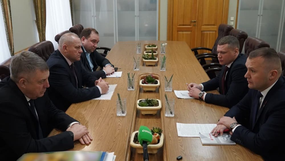 Главы «Брянсксельмаша» и «Гомсельмаша» обсудили совместное производство