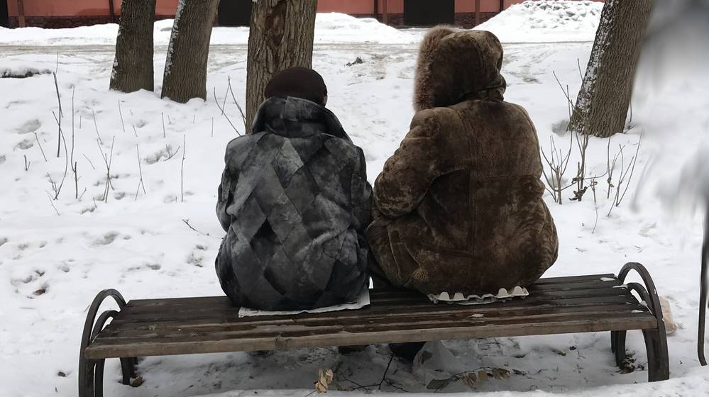 Брянские пенсионеры смогут заменить бумажные удостоверения на цифровые