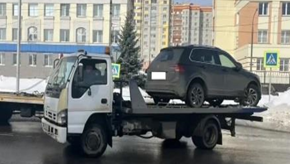 В Брянске за сутки наказали 15 нарушивших правила парковки водителей
